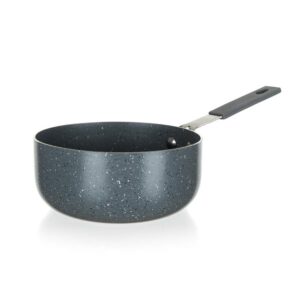 BANQUET Rendlík mini s nepřilnavým povrchem GRANITE Grey 14 x 6 cm Hliníkový presovaný mini rendlík GRANITE Grey 14 x 6 cm s vnitřním 2vrstvým nepřilnavým povrchem v šedé mramorové struktuře. Vnější povrch je opatřen 2vrstvým žáruvzdorným nástřikem v šedé mramorové barvě. Rendlík není vhodný na indukci.